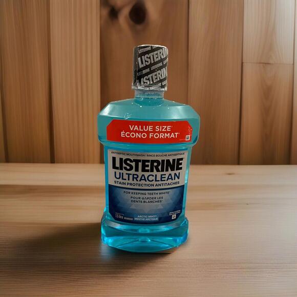 Listerine Ultraclean Mouthwash Stain Protection Arctic Mint 1.5L Discontinued ￼ - Picture 1 of 7